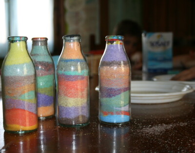Bottigliette di sale colorato 1