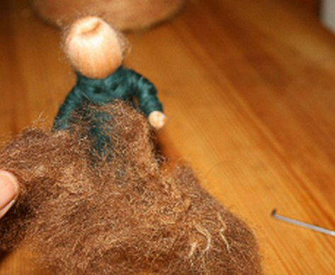 Presepe in lana cardata tutorial - Maria, Giuseppe, Gesù bambino, i pastori e i Re Magi 17